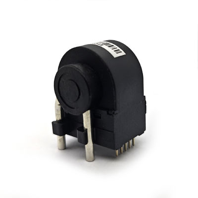 Capteur de courant résiduel de 5 V CC compact et précis avec des dimensions de 10 X 22 X 15 X 27 mm