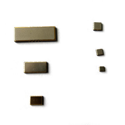 Sélectivité haute fréquence Faible perte d'insertion Filtre SAW Compact et léger pour les applications de micro-ondes RF